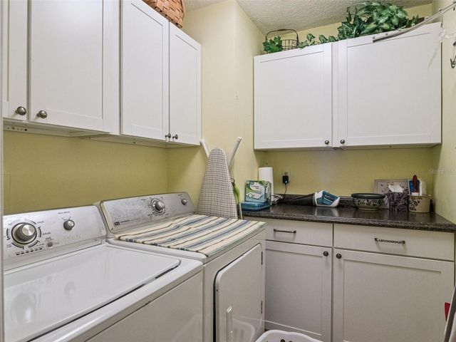 21533 KING HENRY AVENUE, Leesburg, FL 34748