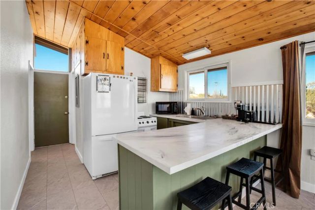 57920 Buena Vista Drive, Yucca Valley, CA 92284
