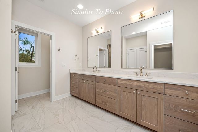 11279 Brookdale Drive, West Des Moines, IA 50266