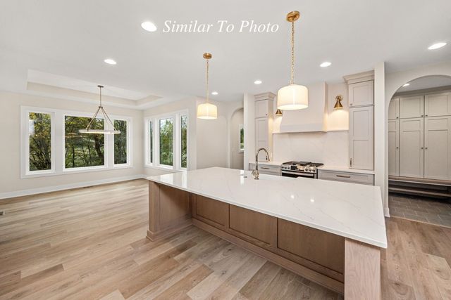 11279 Brookdale Drive, West Des Moines, IA 50266