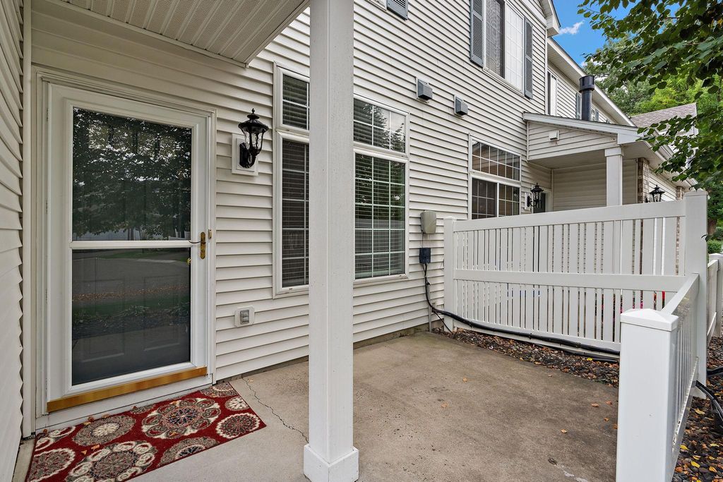 18034 69th Place N, Maple Grove, MN 55311 — photo 2