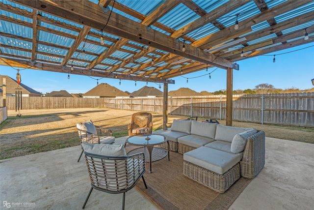 2138 Silverwood Drive, Shreveport, LA 71118