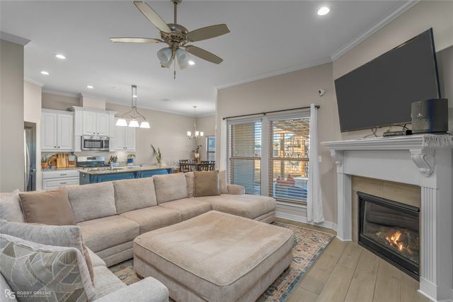 2138 Silverwood Drive, Shreveport, LA 71118