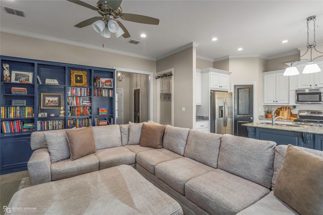 2138 Silverwood Drive, Shreveport, LA 71118