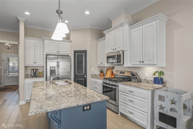 2138 Silverwood Drive, Shreveport, LA 71118