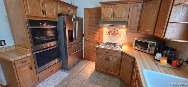 14062 Sanford Road, Addison, MI 49220