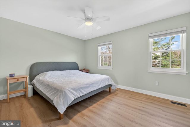 15745 AMBIANCE DR, Gaithersburg, MD 20878