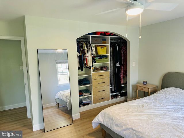 15745 AMBIANCE DR, Gaithersburg, MD 20878