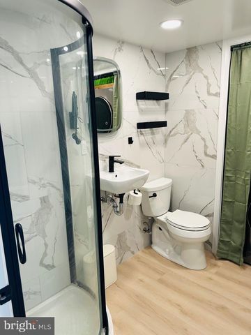 15745 AMBIANCE DR, Gaithersburg, MD 20878