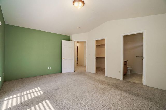 2580 Parkwood Village Lane, Central Point, OR 97502