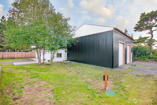 1404 133rd Place, Long Beach, WA 98631