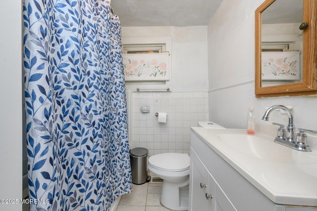 115 10th Street 11-113, Keansburg, NJ 07734