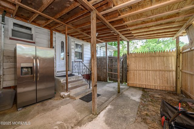 115 10th Street 11-113, Keansburg, NJ 07734
