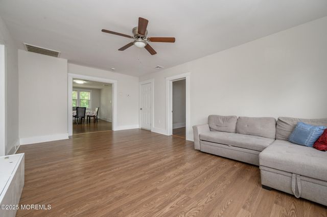 115 10th Street 11-113, Keansburg, NJ 07734