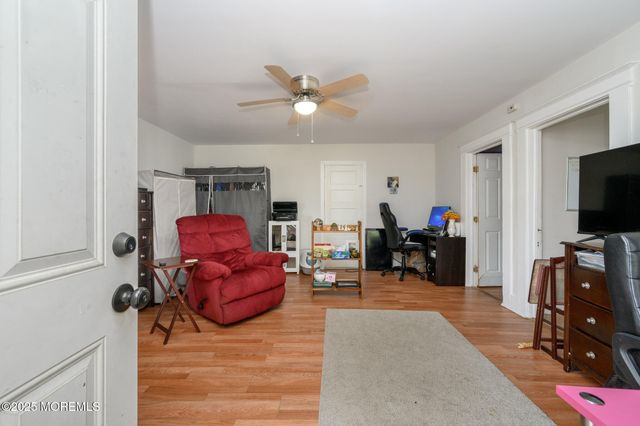 115 10th Street 11-113, Keansburg, NJ 07734