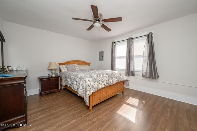 115 10th Street 11-113, Keansburg, NJ 07734