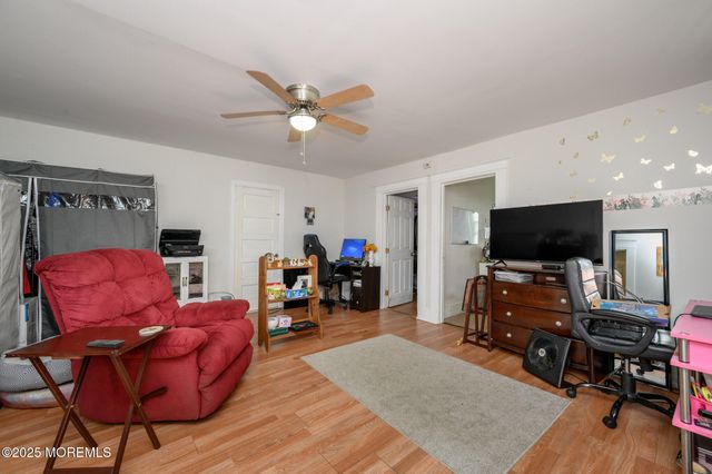 115 10th Street 11-113, Keansburg, NJ 07734