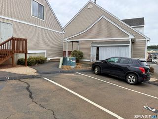 1690 Dixwell Avenue B3, Hamden, CT 06514