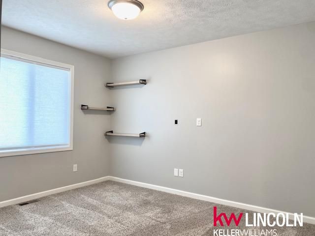 1501 W Silverado Drive, Lincoln, NE 68521