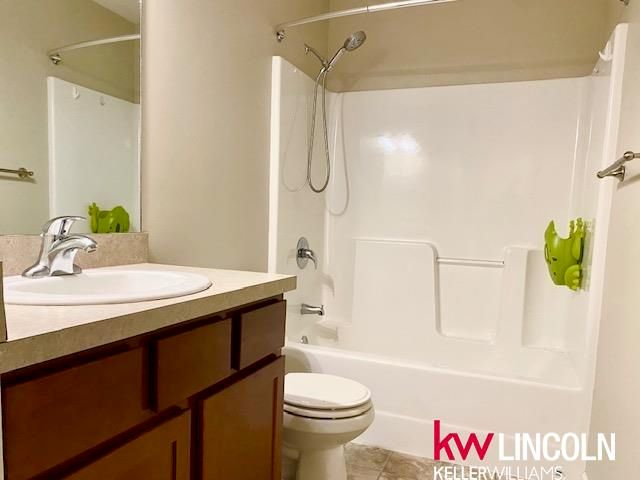 1501 W Silverado Drive, Lincoln, NE 68521