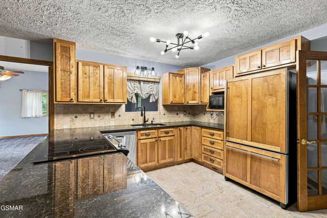 2459 Amanda Lane, Sevierville, TN 37876