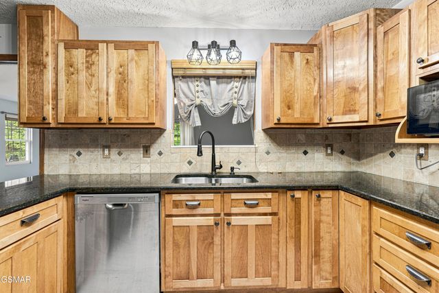 2459 Amanda Lane, Sevierville, TN 37876