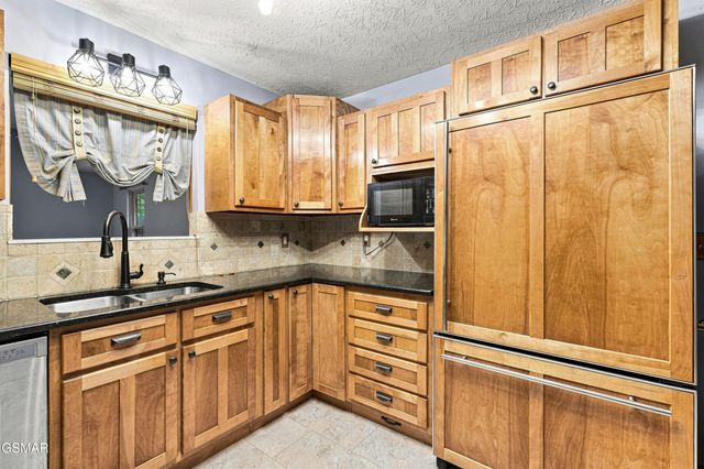 2459 Amanda Lane, Sevierville, TN 37876