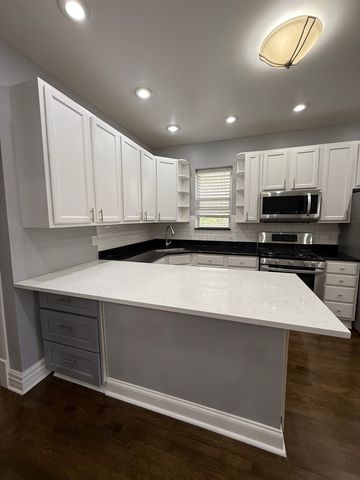 3721 W Belden Avenue 1, Chicago, IL 60647