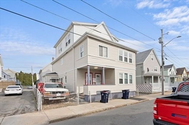 19 Heath St, Everett, MA 02149