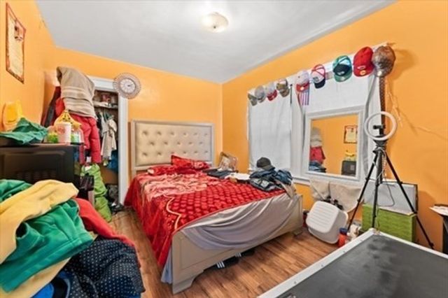 19 Heath St, Everett, MA 02149