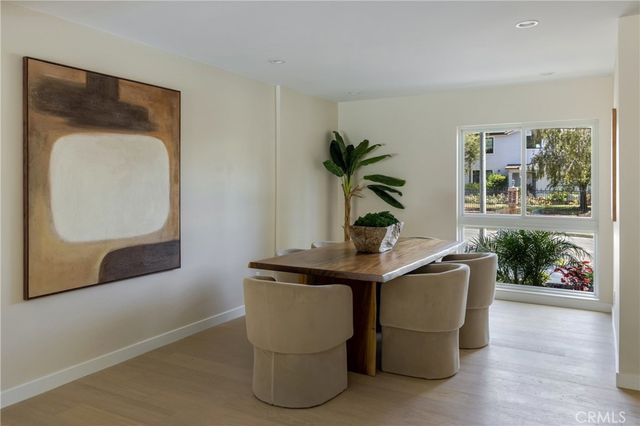 24208 Hatteras, Woodland Hills, CA 91367