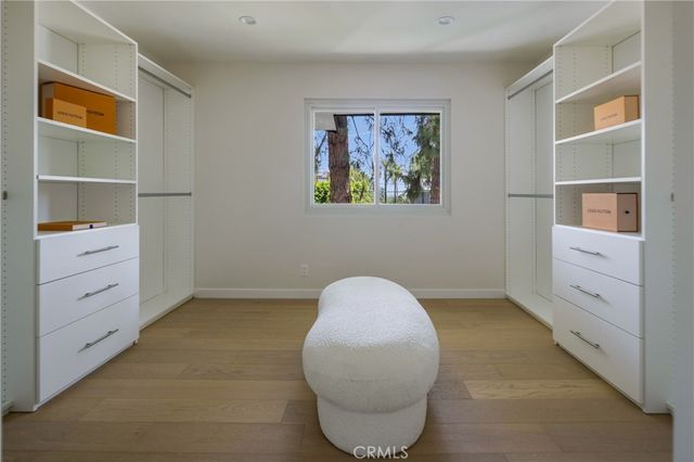 24208 Hatteras, Woodland Hills, CA 91367