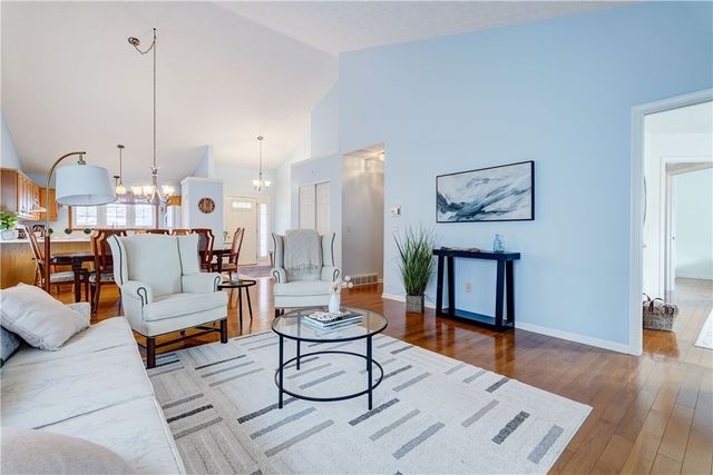 5 Killeen Drive, Perinton, NY 14450