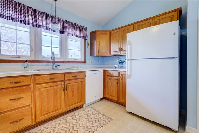 5 Killeen Drive, Perinton, NY 14450