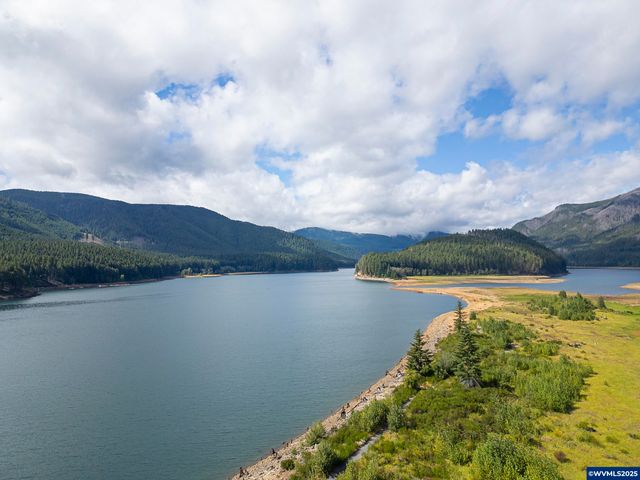 360 S Detroit Rd, Detroit, OR 97342