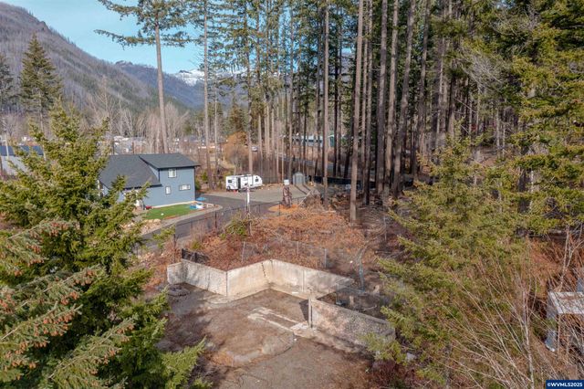 360 S Detroit Rd, Detroit, OR 97342