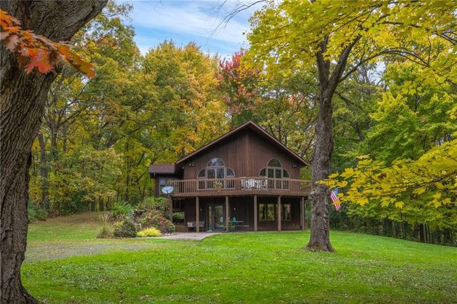 1089 65th Avenue, Amery, WI 54001