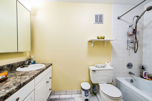 1415 E Central Road 206A, Arlington Heights, IL 60005