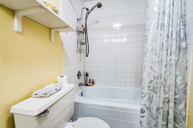 1415 E Central Road 206A, Arlington Heights, IL 60005