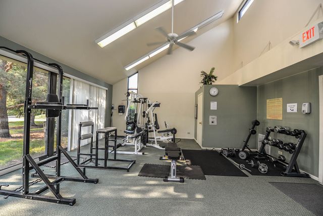 1415 E Central Road 206A, Arlington Heights, IL 60005