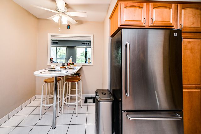 1415 E Central Road 206A, Arlington Heights, IL 60005