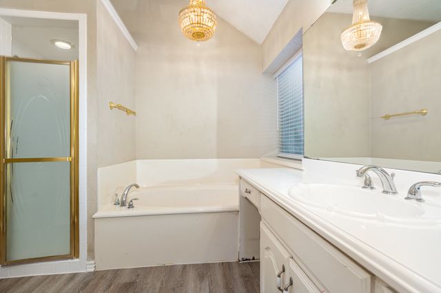 6315 Meadowmere Lane, Arlington, TX 76001