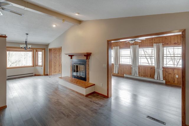 10802 Sunset Bay Lane, Pequot Lakes, MN 56472
