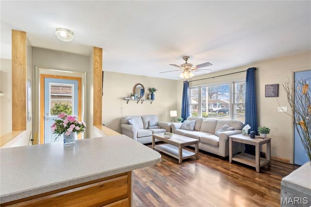 911 S Prairie Street, Sikeston, MO 63801