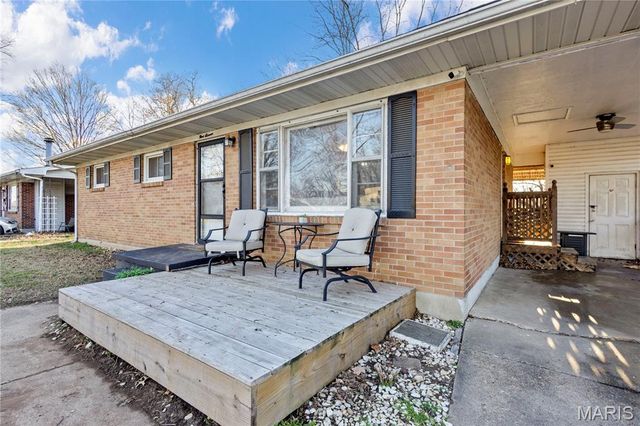 911 S Prairie Street, Sikeston, MO 63801