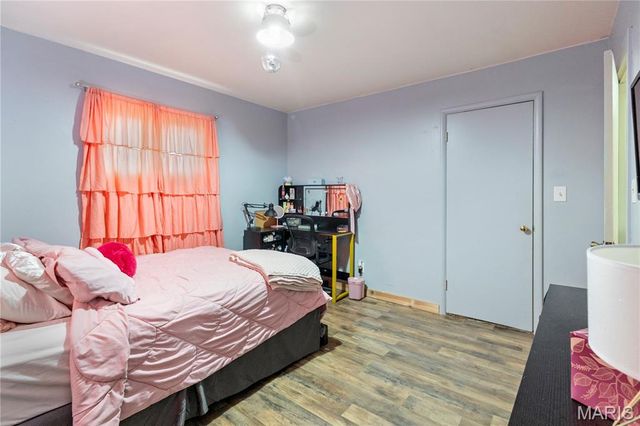 911 S Prairie Street, Sikeston, MO 63801