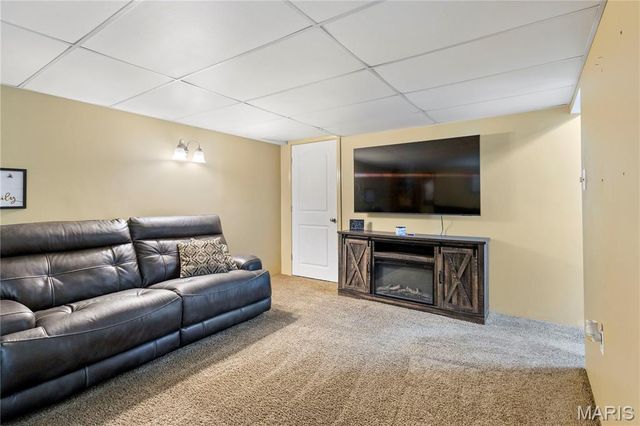 911 S Prairie Street, Sikeston, MO 63801