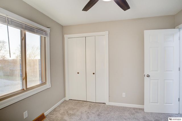 11430 Sunburst Street, Omaha, NE 68164