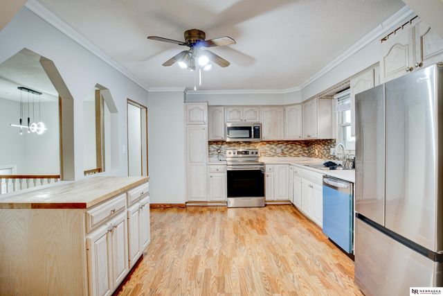 11430 Sunburst Street, Omaha, NE 68164