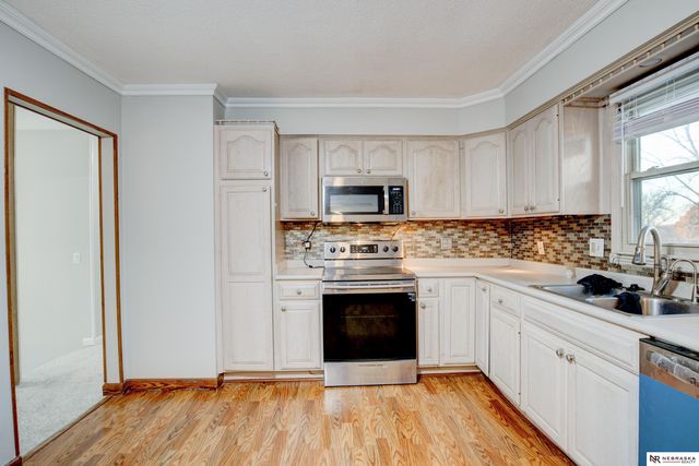 11430 Sunburst Street, Omaha, NE 68164